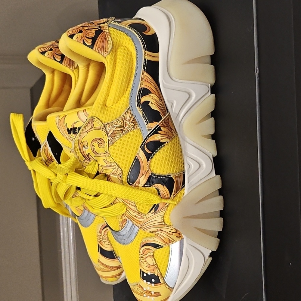 Versace Yellow Patterned Sneakers - image 2